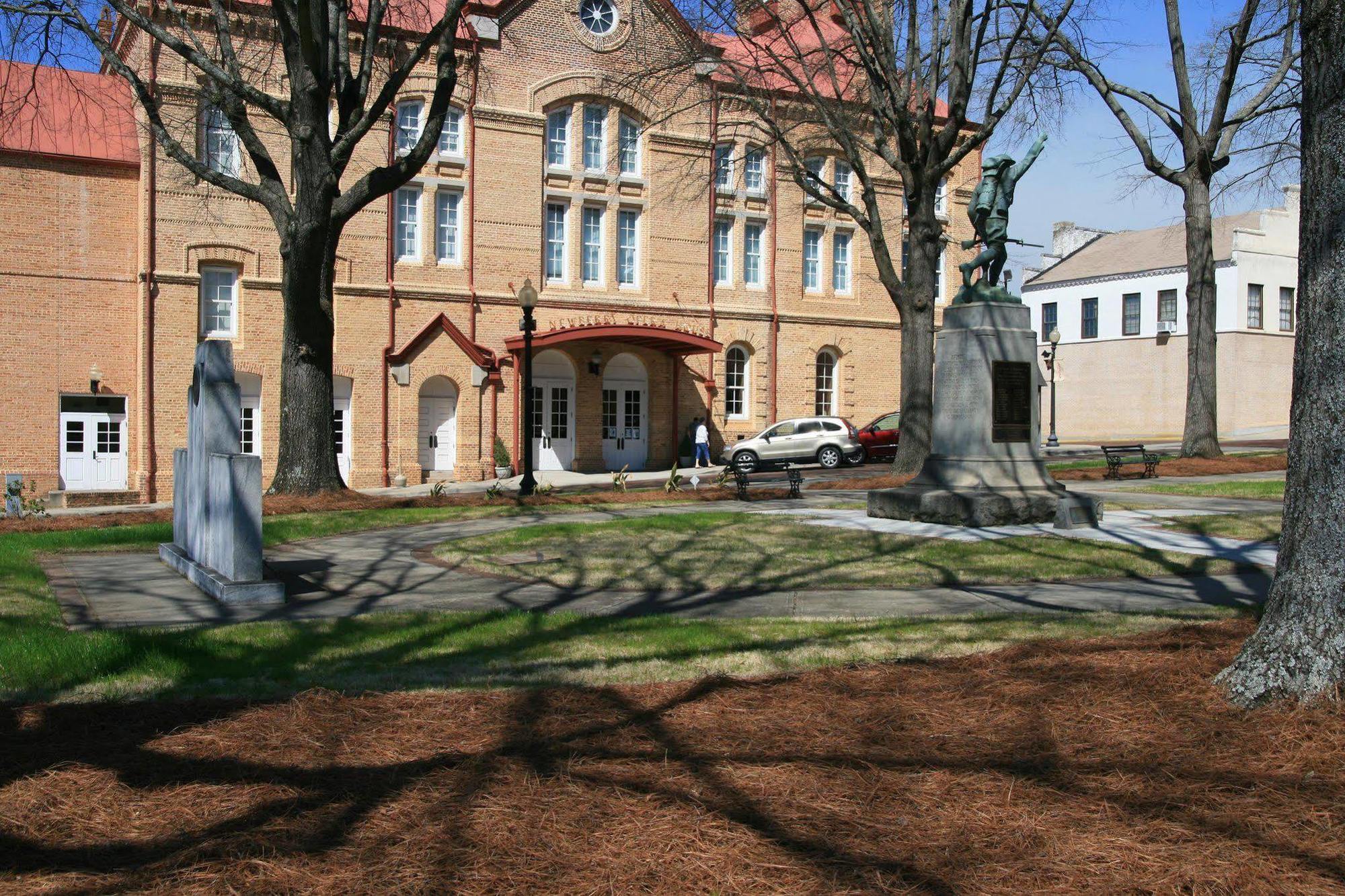 Hampton Inn Newberry Opera House Εξωτερικό φωτογραφία